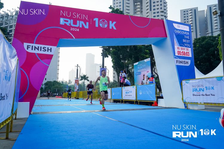 Race photo from Nu Skin Run 10K