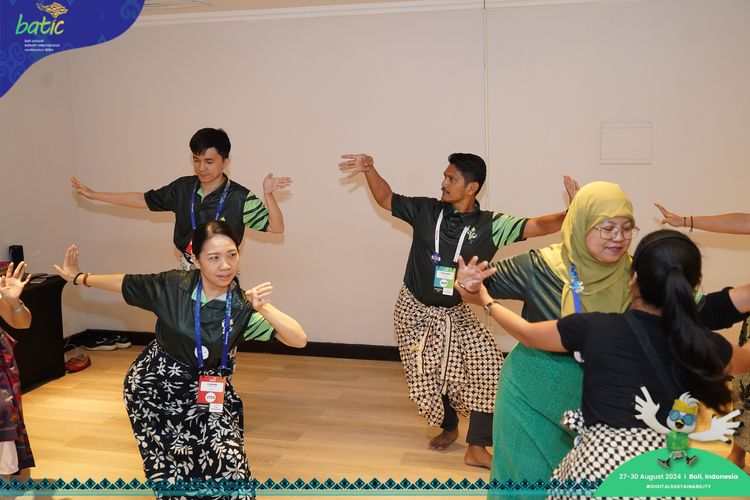 Race photo from Telin Batic 2024 Photo Search