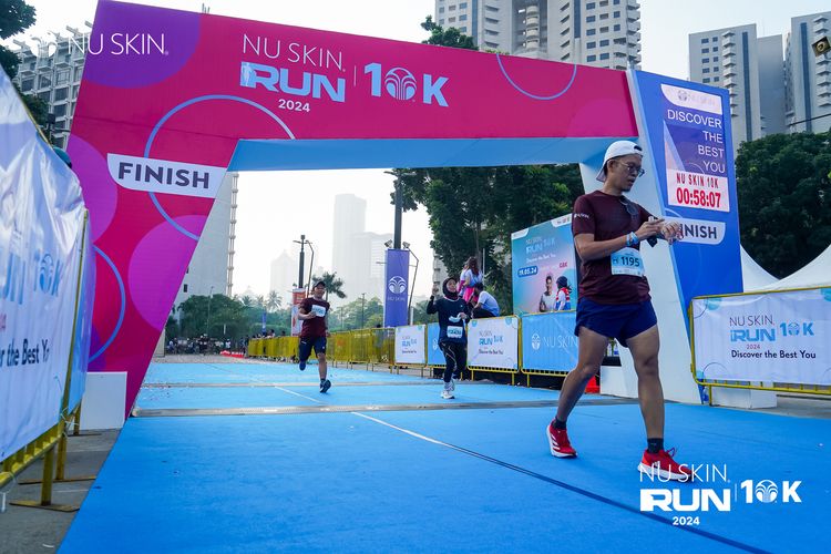 Race photo from Nu Skin Run 10K
