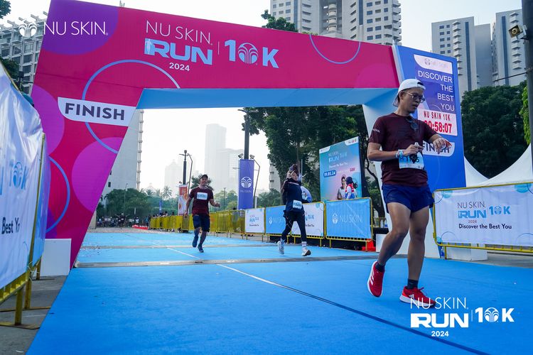 Race photo from Nu Skin Run 10K