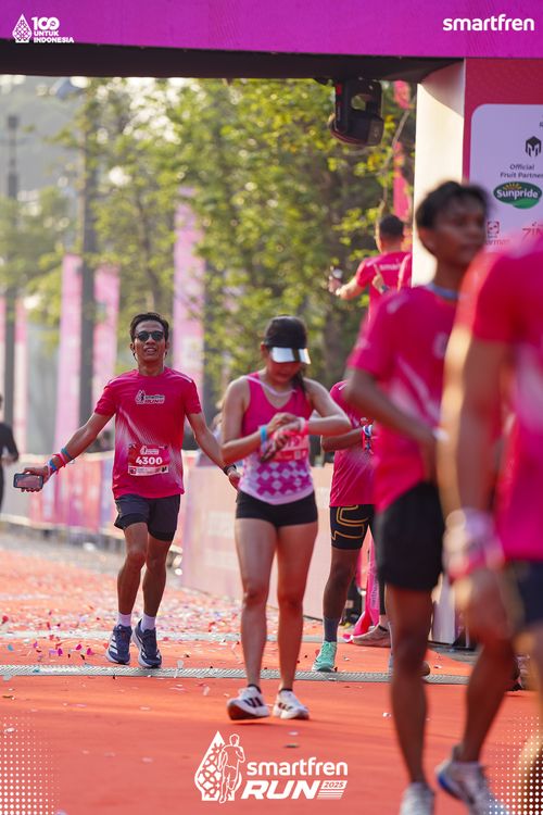 Race photo from Smartfren Run 2025 