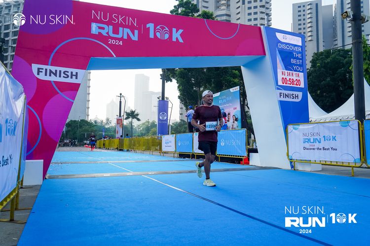 Race photo from Nu Skin Run 10K