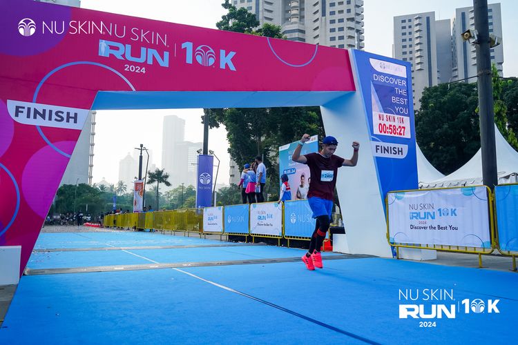Race photo from Nu Skin Run 10K