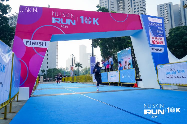 Race photo from Nu Skin Run 10K