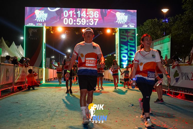 Race photo from PIK NITE RUN 2025