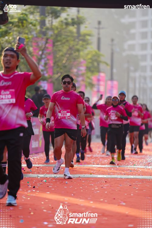 Race photo from Smartfren Run 2025 