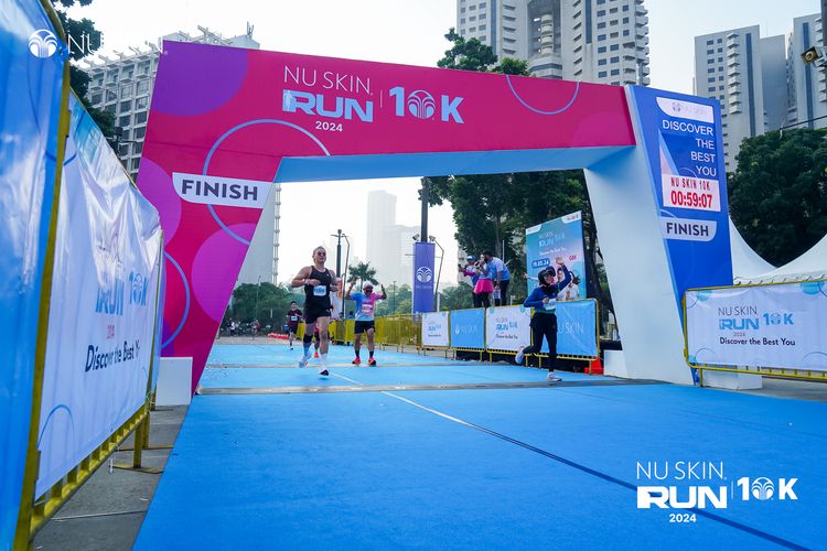 Race photo from Nu Skin Run 10K