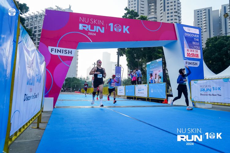 Race photo from Nu Skin Run 10K