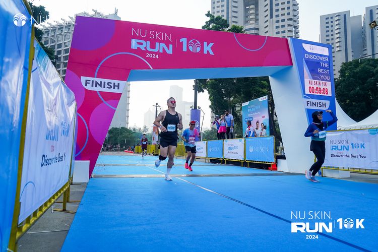 Race photo from Nu Skin Run 10K