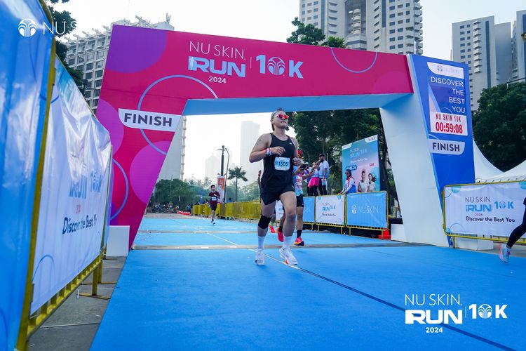 Race photo from Nu Skin Run 10K
