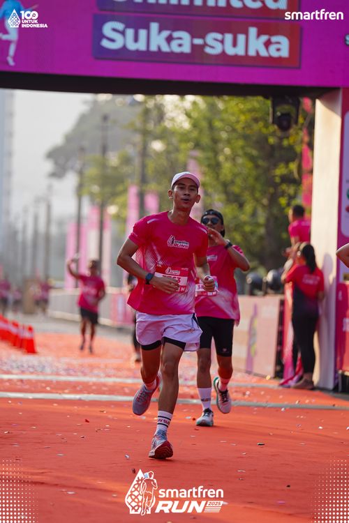 Race photo from Smartfren Run 2025 