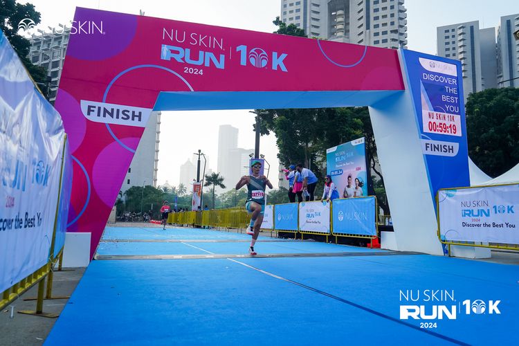 Race photo from Nu Skin Run 10K