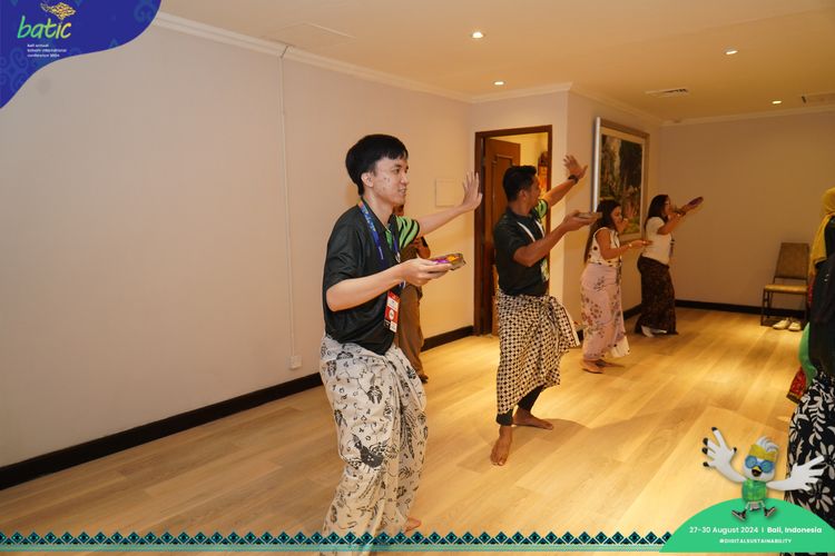 Race photo from Telin Batic 2024 Photo Search