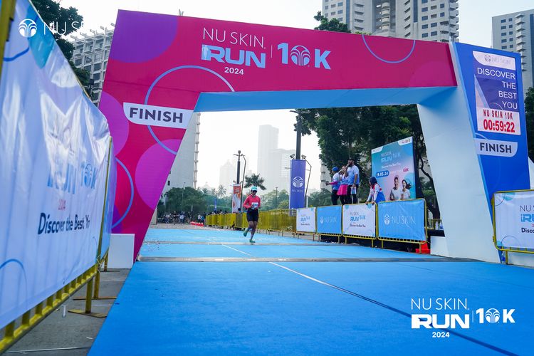 Race photo from Nu Skin Run 10K