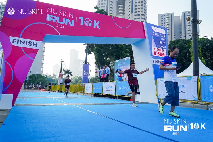 Race photo from Nu Skin Run 10K