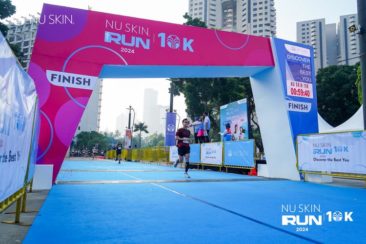 Race photo from Nu Skin Run 10K