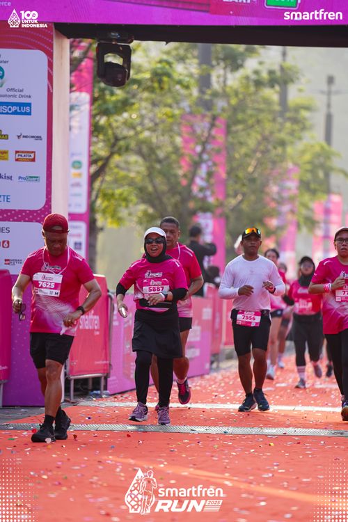 Race photo from Smartfren Run 2025 