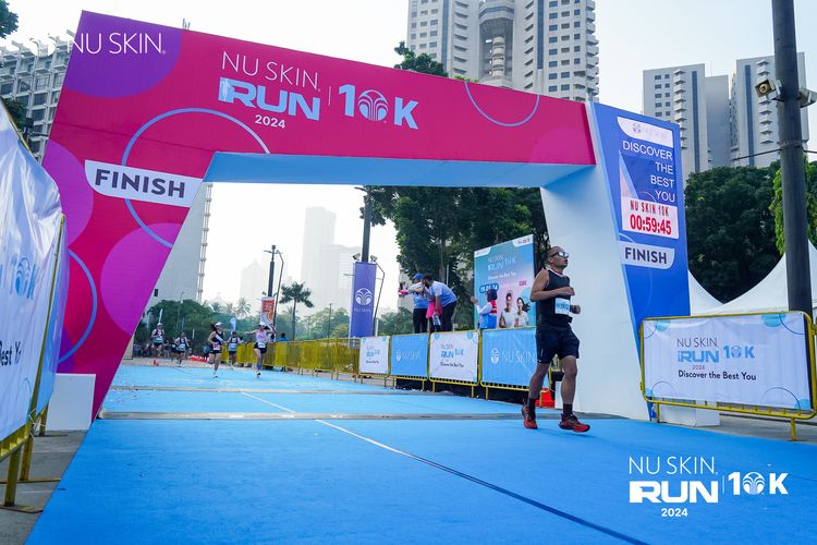 Race photo from Nu Skin Run 10K