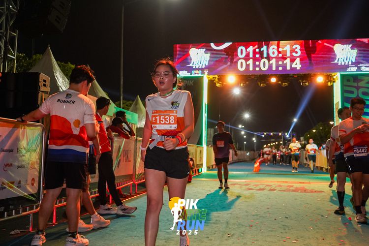Race photo from PIK NITE RUN 2025