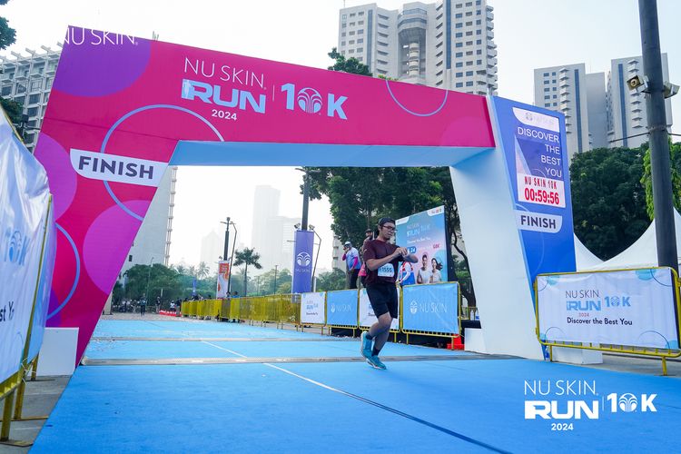 Race photo from Nu Skin Run 10K