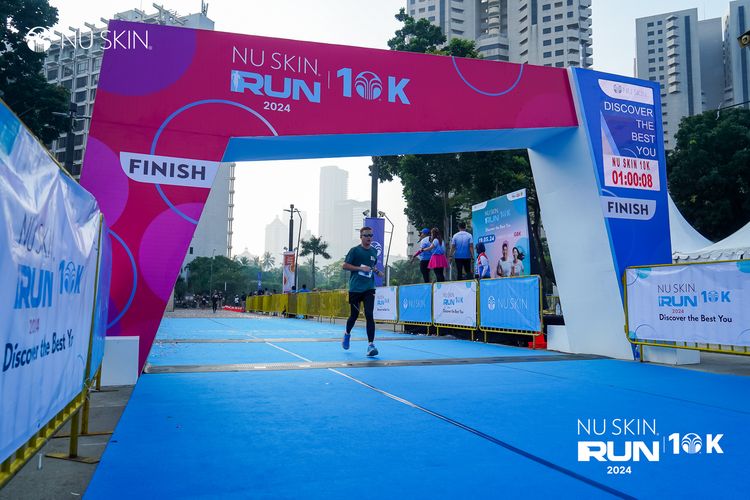 Race photo from Nu Skin Run 10K