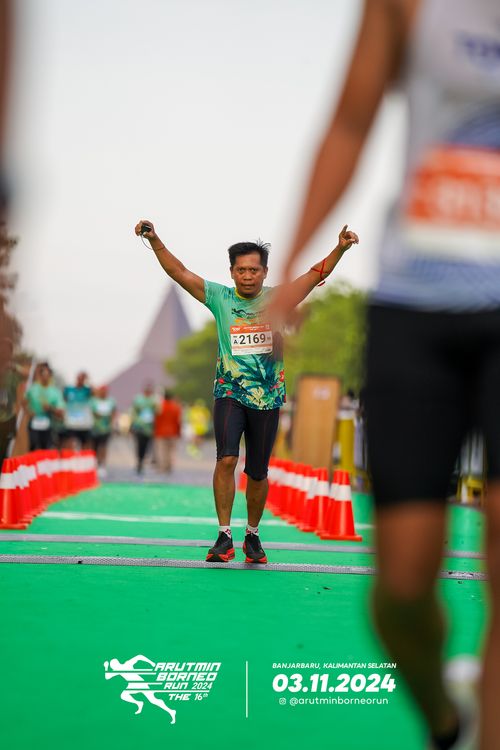 Race photo from Arutmin Borneo Run 2024