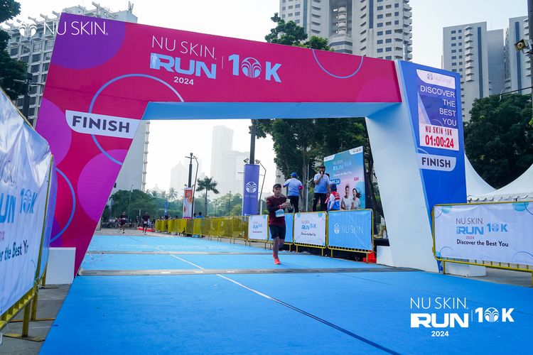 Race photo from Nu Skin Run 10K