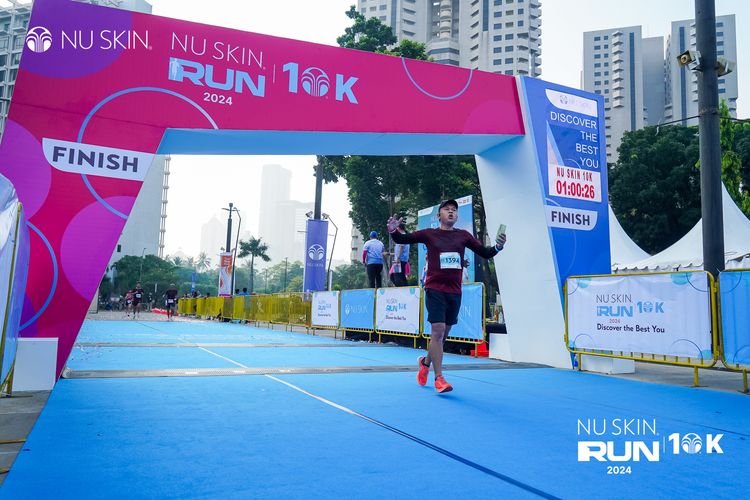 Race photo from Nu Skin Run 10K