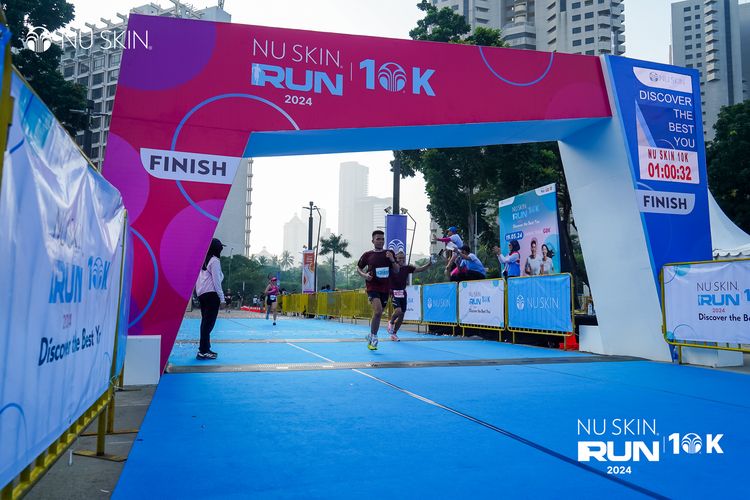 Race photo from Nu Skin Run 10K