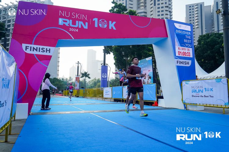 Race photo from Nu Skin Run 10K