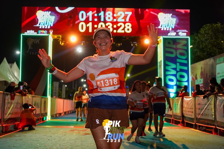 Race photo from PIK NITE RUN 2025