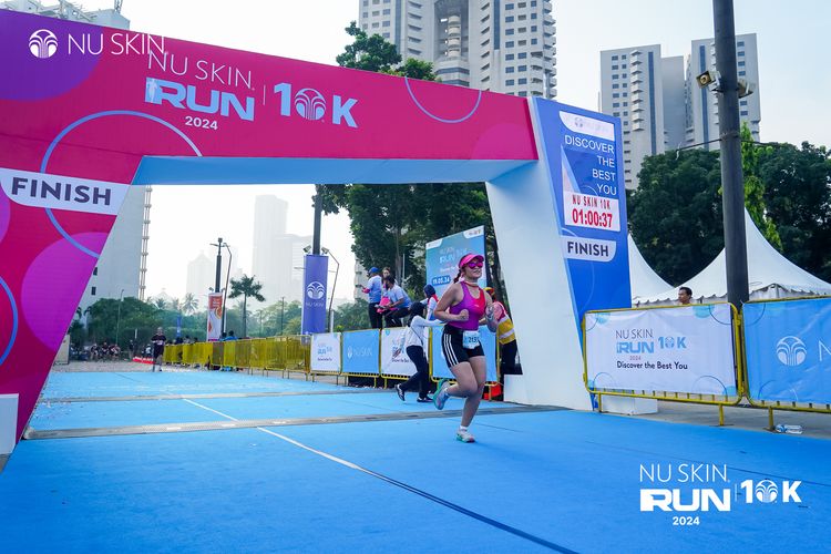 Race photo from Nu Skin Run 10K