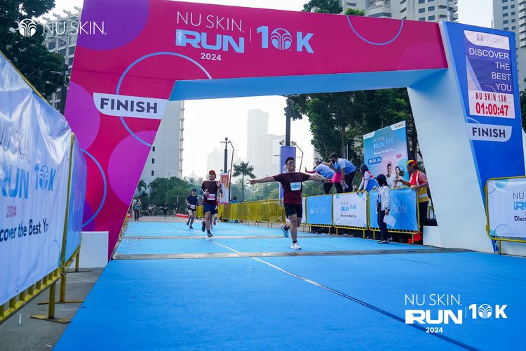 Race photo from Nu Skin Run 10K