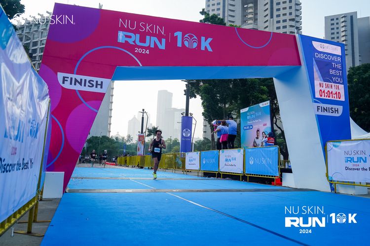 Race photo from Nu Skin Run 10K