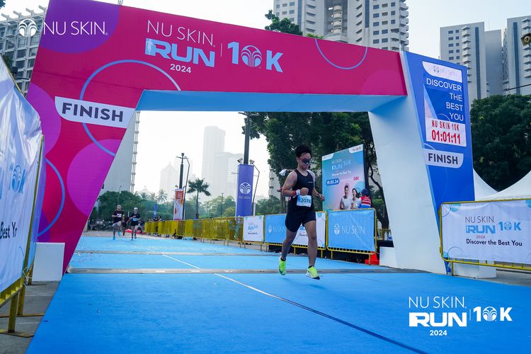 Race photo from Nu Skin Run 10K