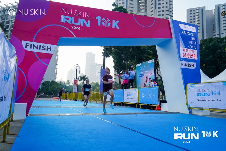 Race photo from Nu Skin Run 10K