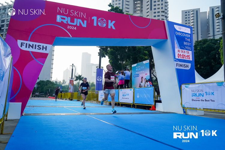 Race photo from Nu Skin Run 10K