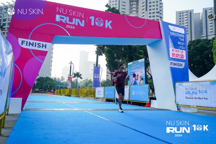 Race photo from Nu Skin Run 10K