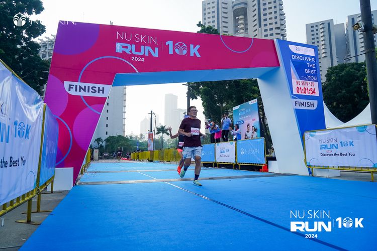 Race photo from Nu Skin Run 10K