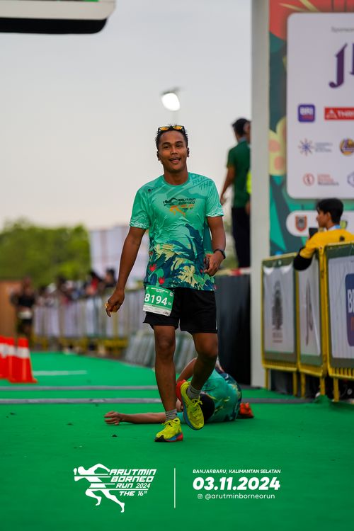 Race photo from Arutmin Borneo Run 2024