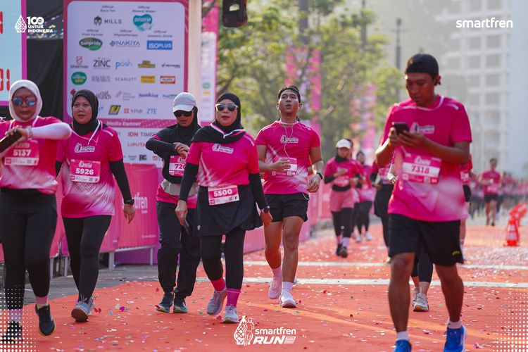 Race photo from Smartfren Run 2025 