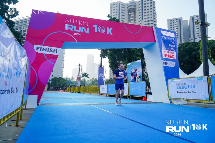 Race photo from Nu Skin Run 10K