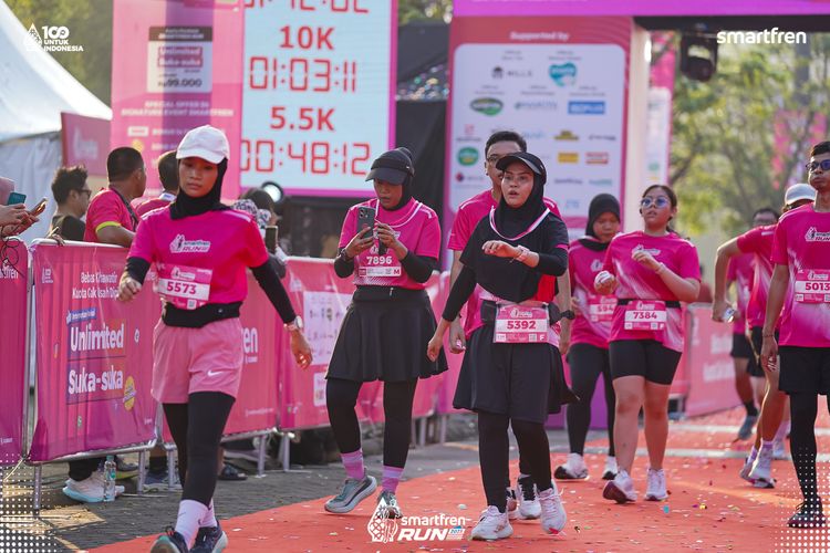 Race photo from Smartfren Run 2025 
