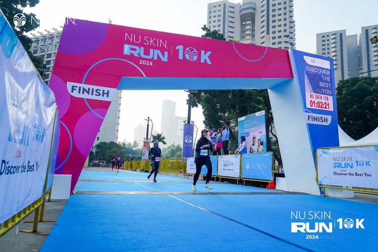 Race photo from Nu Skin Run 10K