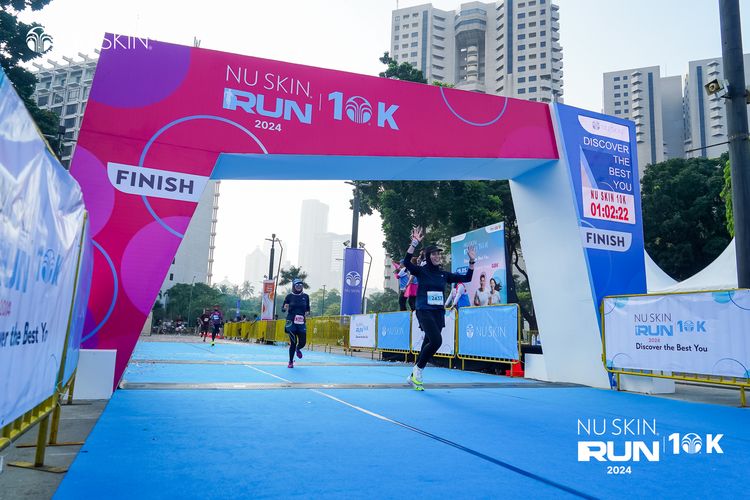 Race photo from Nu Skin Run 10K