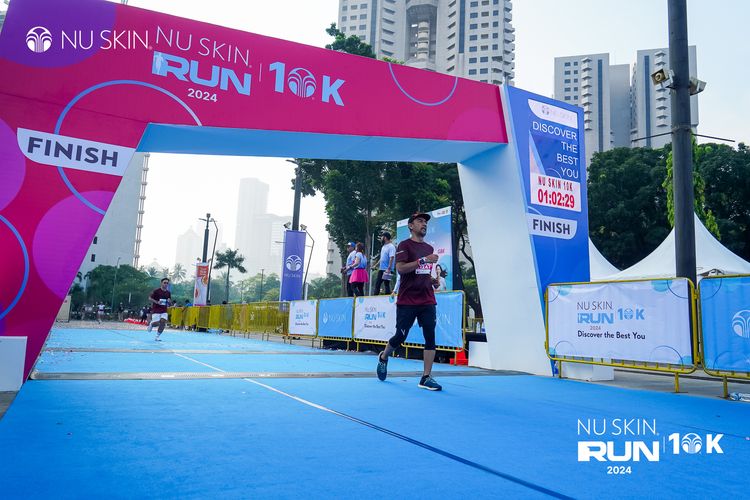 Race photo from Nu Skin Run 10K