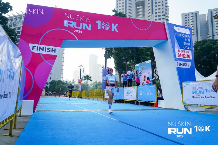 Race photo from Nu Skin Run 10K