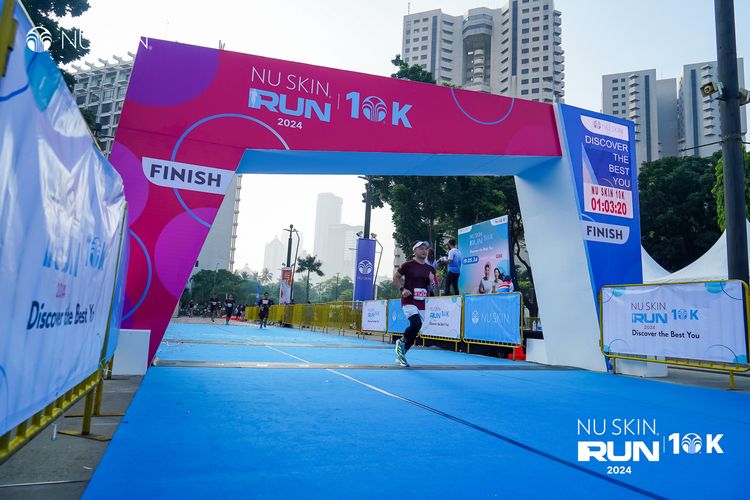 Race photo from Nu Skin Run 10K