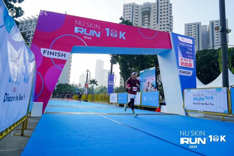 Race photo from Nu Skin Run 10K