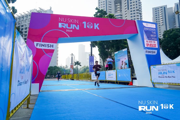 Race photo from Nu Skin Run 10K